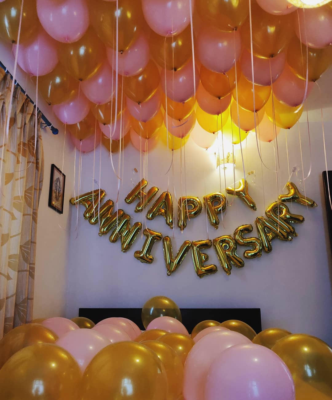 Anniversary decor at home